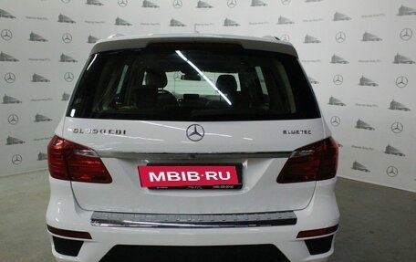 Mercedes-Benz GL-Класс, 2015 год, 3 200 000 рублей, 16 фотография