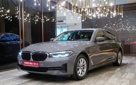 BMW 5 серия, 2022 год, 5 300 000 рублей, 1 фотография