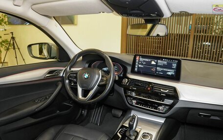 BMW 5 серия, 2022 год, 5 300 000 рублей, 18 фотография