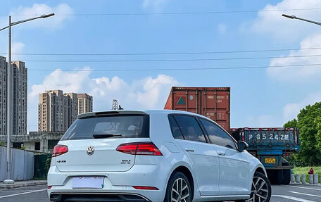 Volkswagen Golf VIII, 2021 год, 1 670 000 рублей, 5 фотография