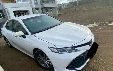 Toyota Camry, 2018 год, 1 800 000 рублей, 5 фотография