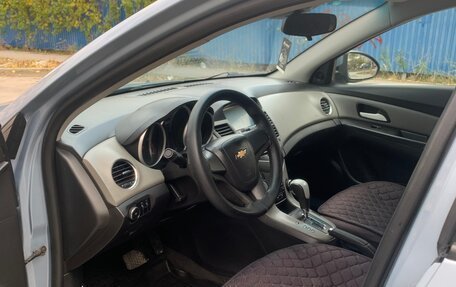 Chevrolet Cruze II, 2011 год, 699 999 рублей, 9 фотография