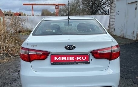 KIA Rio III рестайлинг, 2013 год, 850 000 рублей, 4 фотография