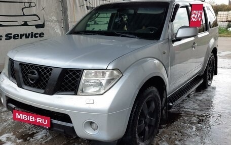 Nissan Pathfinder, 2006 год, 1 050 000 рублей, 2 фотография