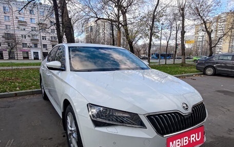 Skoda Superb III рестайлинг, 2019 год, 2 750 000 рублей, 1 фотография