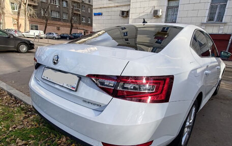 Skoda Superb III рестайлинг, 2019 год, 2 750 000 рублей, 4 фотография