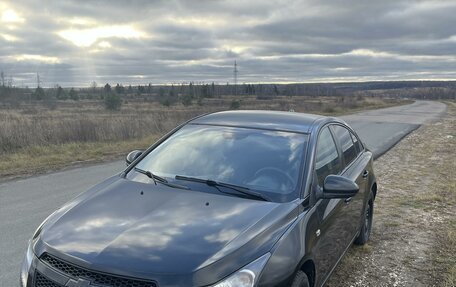 Chevrolet Cruze II, 2011 год, 850 000 рублей, 17 фотография