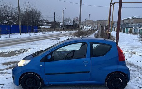 Peugeot 107 I рестайлинг, 2011 год, 550 000 рублей, 2 фотография