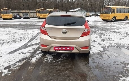 Hyundai Solaris II рестайлинг, 2011 год, 810 000 рублей, 4 фотография