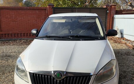 Skoda Fabia II, 2010 год, 390 000 рублей, 2 фотография