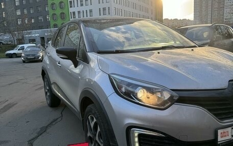 Renault Kaptur I рестайлинг, 2017 год, 1 430 000 рублей, 2 фотография