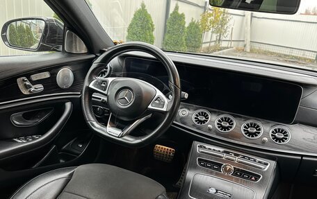 Mercedes-Benz E-Класс, 2018 год, 4 100 000 рублей, 7 фотография