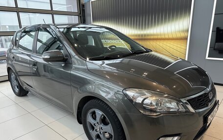 KIA cee'd I рестайлинг, 2010 год, 990 000 рублей, 3 фотография