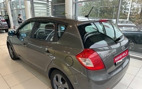 KIA cee'd I рестайлинг, 2010 год, 990 000 рублей, 7 фотография