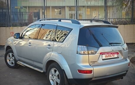 Mitsubishi Outlander III рестайлинг 3, 2011 год, 1 099 000 рублей, 10 фотография