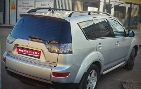 Mitsubishi Outlander III рестайлинг 3, 2011 год, 1 099 000 рублей, 11 фотография