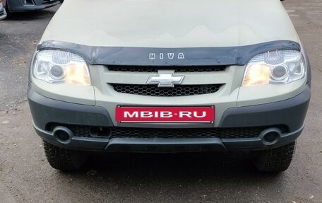 Chevrolet Niva I рестайлинг, 2012 год, 620 000 рублей, 3 фотография