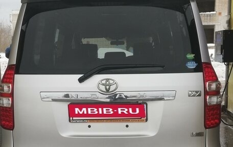 Toyota Noah III, 2012 год, 1 850 000 рублей, 6 фотография