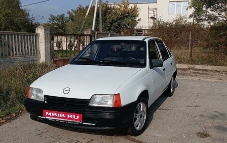 Opel Kadett E рестайлинг, 1987 год, 107 000 рублей, 2 фотография