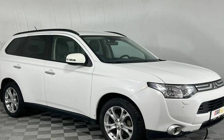 Mitsubishi Outlander III рестайлинг 3, 2012 год, 1 490 000 рублей, 3 фотография