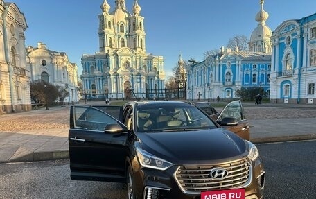 Hyundai Santa Fe III рестайлинг, 2017 год, 3 099 999 рублей, 6 фотография