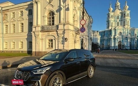 Hyundai Santa Fe III рестайлинг, 2017 год, 3 099 999 рублей, 3 фотография