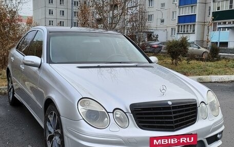 Mercedes-Benz E-Класс, 2002 год, 900 000 рублей, 1 фотография