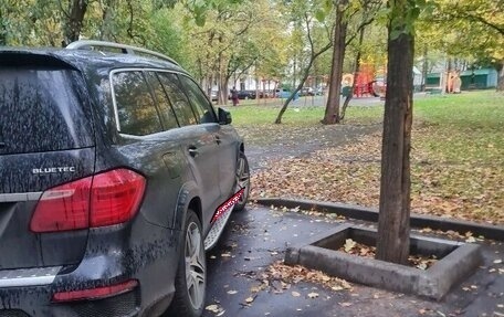 Mercedes-Benz GL-Класс, 2015 год, 2 850 000 рублей, 1 фотография