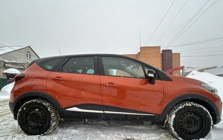 Renault Kaptur I рестайлинг, 2017 год, 1 900 000 рублей, 7 фотография