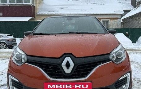 Renault Kaptur I рестайлинг, 2017 год, 1 900 000 рублей, 3 фотография