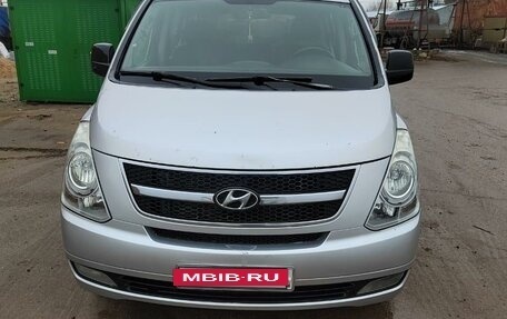 Hyundai Grand Starex Grand Starex I рестайлинг 2, 2009 год, 1 100 000 рублей, 2 фотография