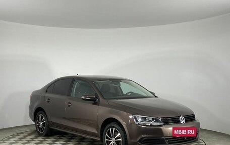 Volkswagen Jetta VI, 2014 год, 1 255 000 рублей, 2 фотография