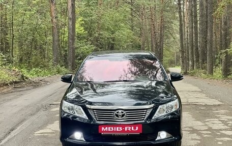 Toyota Camry, 2012 год, 1 550 000 рублей, 6 фотография