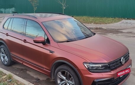 Volkswagen Tiguan II, 2018 год, 3 600 000 рублей, 13 фотография