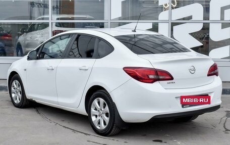 Opel Astra J, 2014 год, 799 000 рублей, 2 фотография