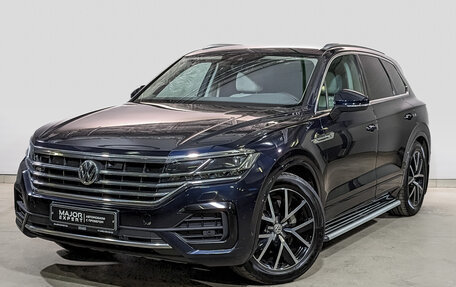 Volkswagen Touareg III, 2018 год, 5 590 000 рублей, 1 фотография