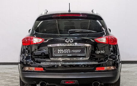 Infiniti QX50 I рестайлинг, 2015 год, 2 335 000 рублей, 6 фотография