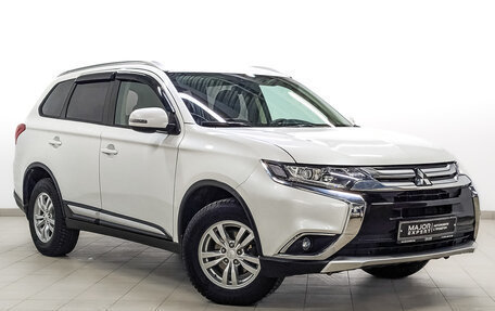 Mitsubishi Outlander III рестайлинг 3, 2017 год, 2 290 000 рублей, 3 фотография