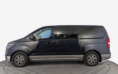 Hyundai H-1 II рестайлинг, 2021 год, 3 790 000 рублей, 8 фотография