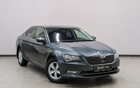 Skoda Superb III рестайлинг, 2018 год, 2 150 000 рублей, 3 фотография