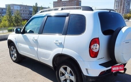 Chevrolet Niva I рестайлинг, 2013 год, 575 000 рублей, 2 фотография