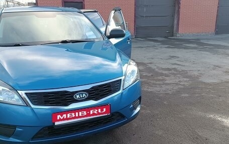 KIA cee'd I рестайлинг, 2011 год, 720 000 рублей, 3 фотография