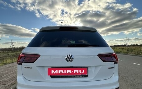 Volkswagen Tiguan II, 2018 год, 2 550 000 рублей, 6 фотография