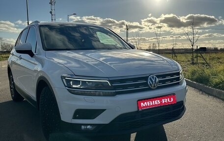 Volkswagen Tiguan II, 2018 год, 2 550 000 рублей, 2 фотография