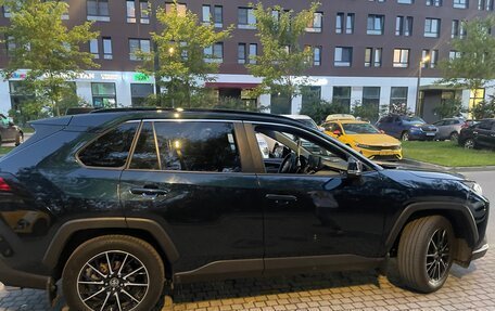 Toyota RAV4, 2019 год, 4 300 000 рублей, 6 фотография