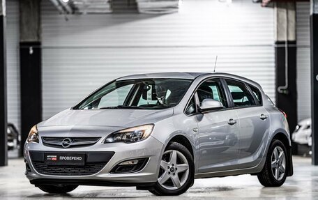 Opel Astra J, 2013 год, 999 000 рублей, 1 фотография