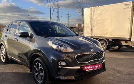 KIA Sportage IV рестайлинг, 2020 год, 2 430 000 рублей, 2 фотография