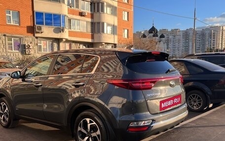 KIA Sportage IV рестайлинг, 2020 год, 2 430 000 рублей, 6 фотография