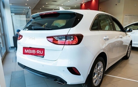 KIA cee'd III, 2024 год, 3 290 000 рублей, 5 фотография