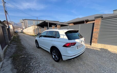 Volkswagen Tiguan II, 2019 год, 3 750 000 рублей, 5 фотография